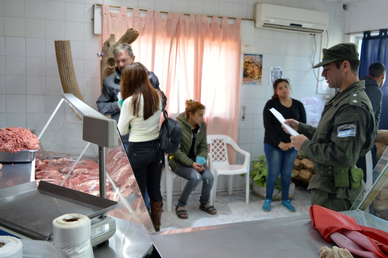 Allanamiento carnicerías secuestran mas de 2 toneladas de mercadería en mal estado.