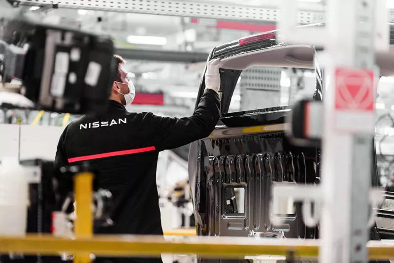 z-nissan-industria-1w-800x534