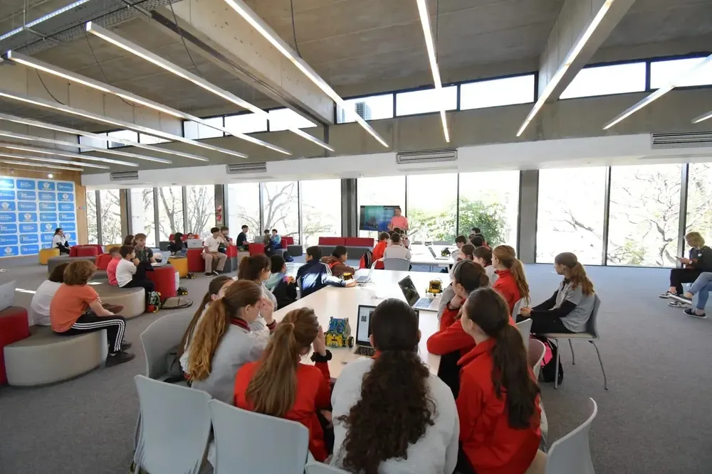 399032964_868582134712232_104306762886817569_n