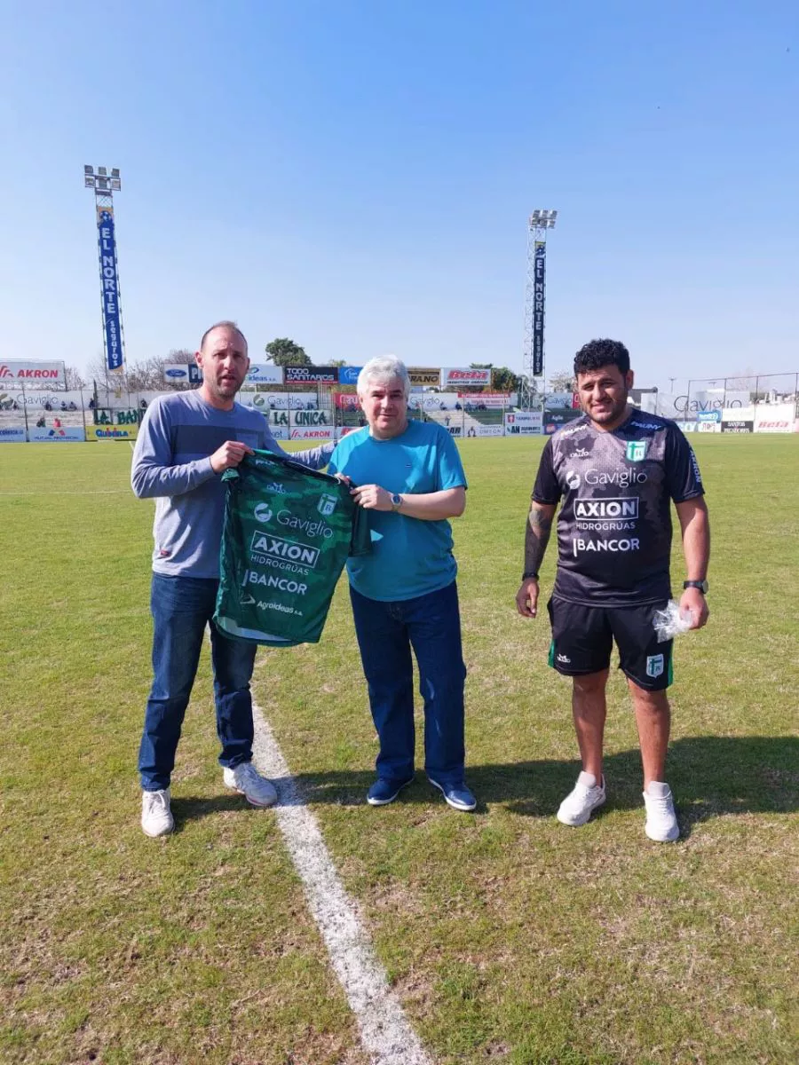 nicolas-embajador-qatar-1398582