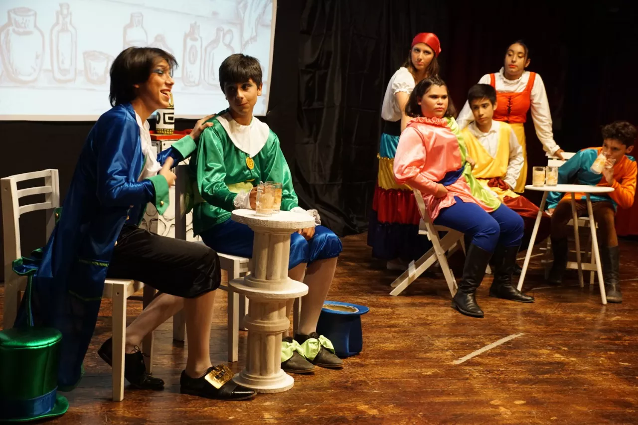 TEATROOOOOOOOOOOOOOOO