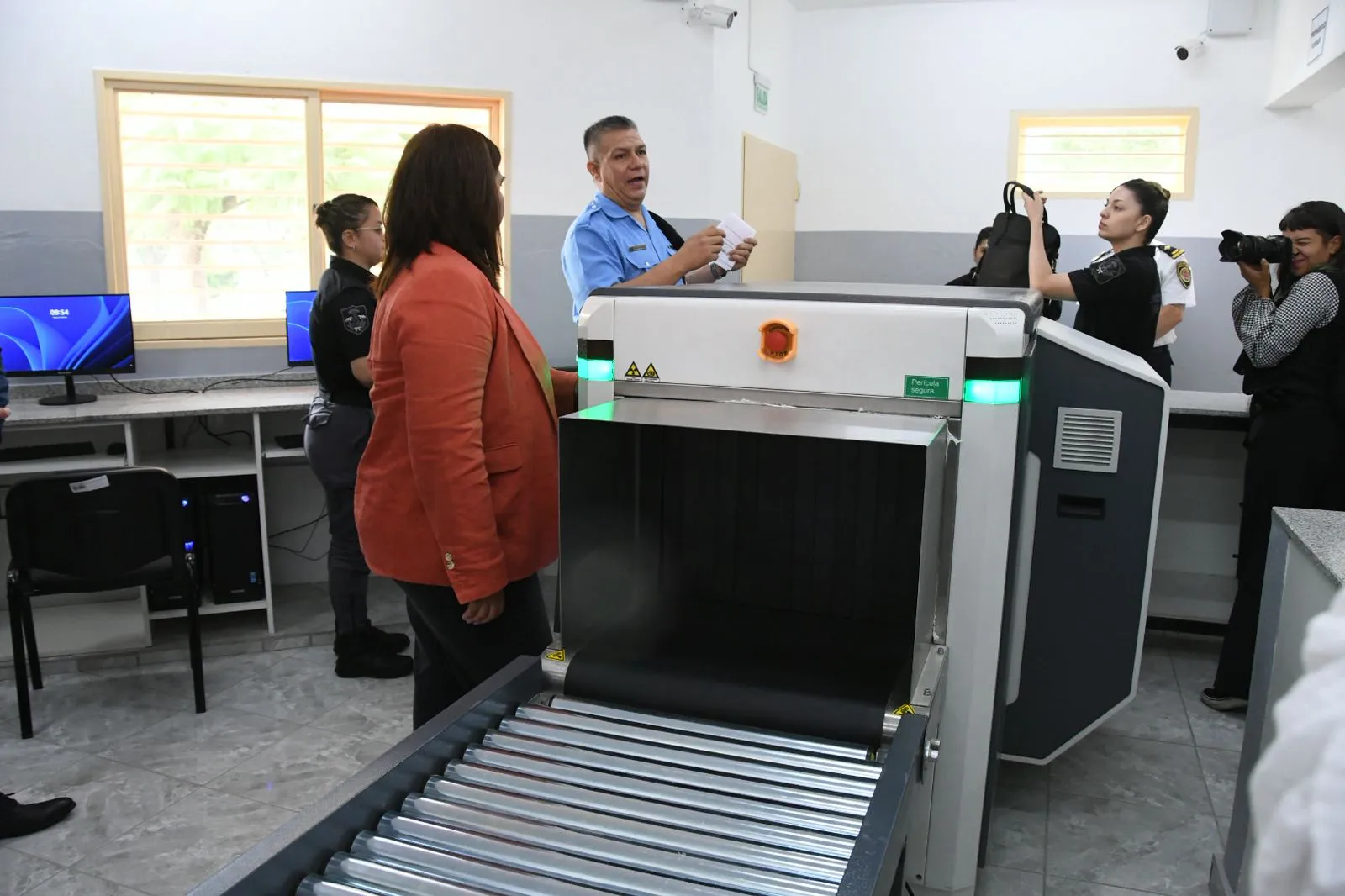 El Establecimiento Penitenciario N° 7 inauguró el nuevo sector de requisa
