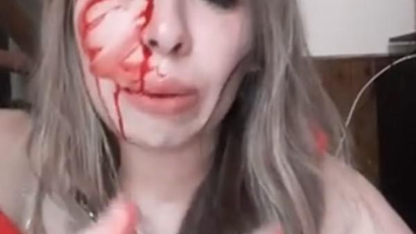 debora-ensangrentada-luego-seria-trasladada___IwHIM4QF_600x338__1