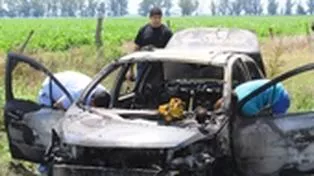 quemados-las-victimas-fueron-halladas-un-peugeot-307-que-se-incendiaba-un-basural-6-kilometros-la-ciudad