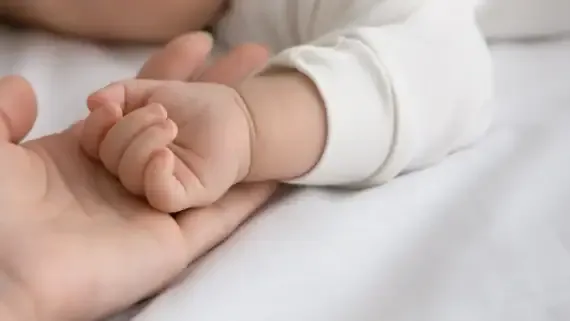 bebe-concebido-por-gestacion-por-sustitucion-podra-ser-adoptado-2103542
