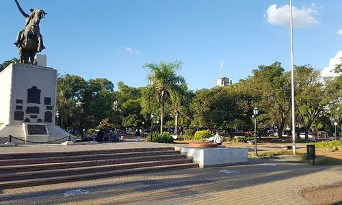 plaza-y-catedral-en-uno