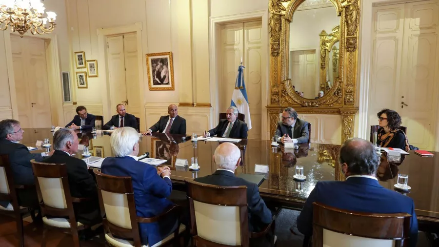 presidente alberto UIA
