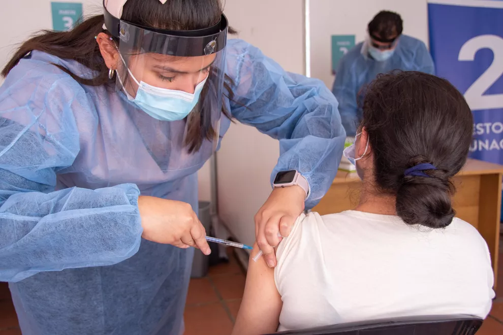 Vacunacion-H.-F.-Nov-2021-990x660-42