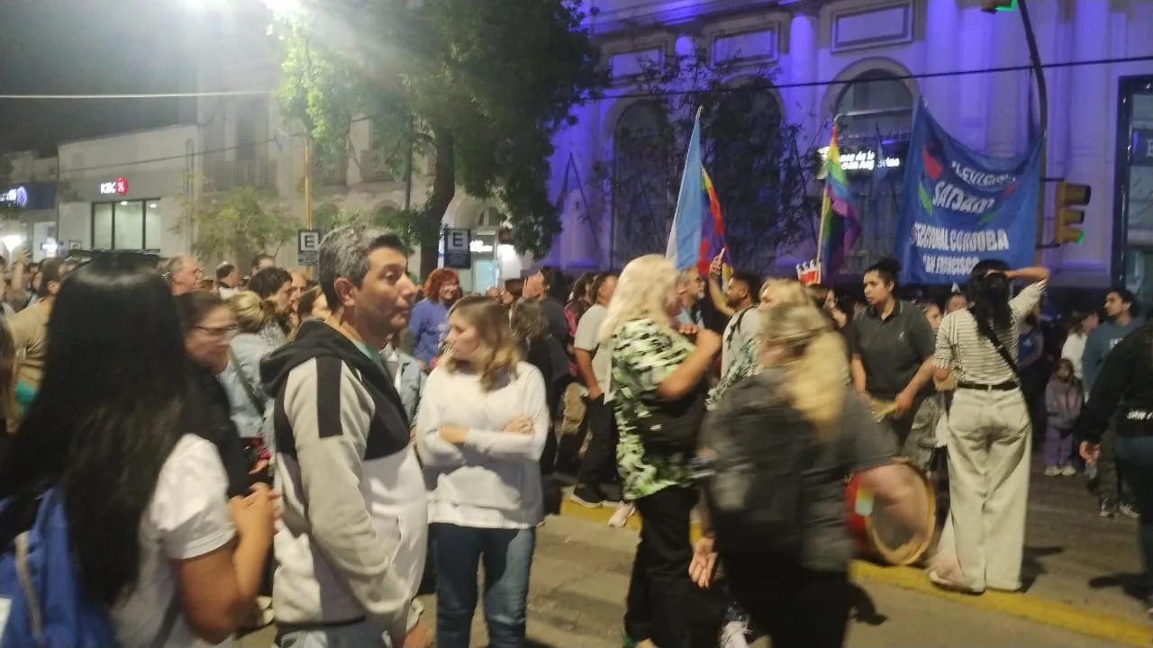 887802b2-f1e7-4045-a8f6-3d8382fe1429