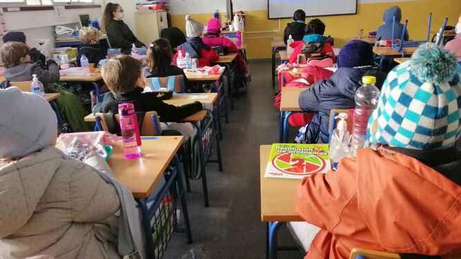 Escolares-abrigos-colegio-Cadiz-capital_1537056494_130414987_667x375