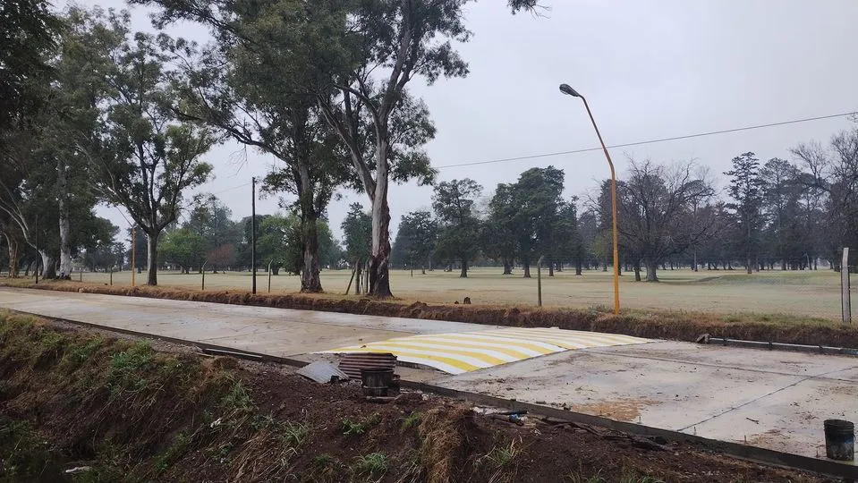 LOMDASSSSSSSSSSSSSSSSSSSS