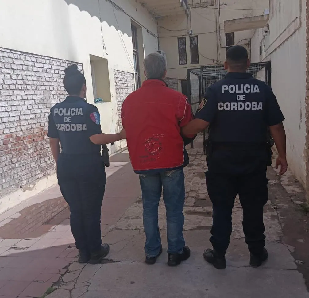 eab1f3cc-e420-4f48-b9f8-f3a1e1225df9