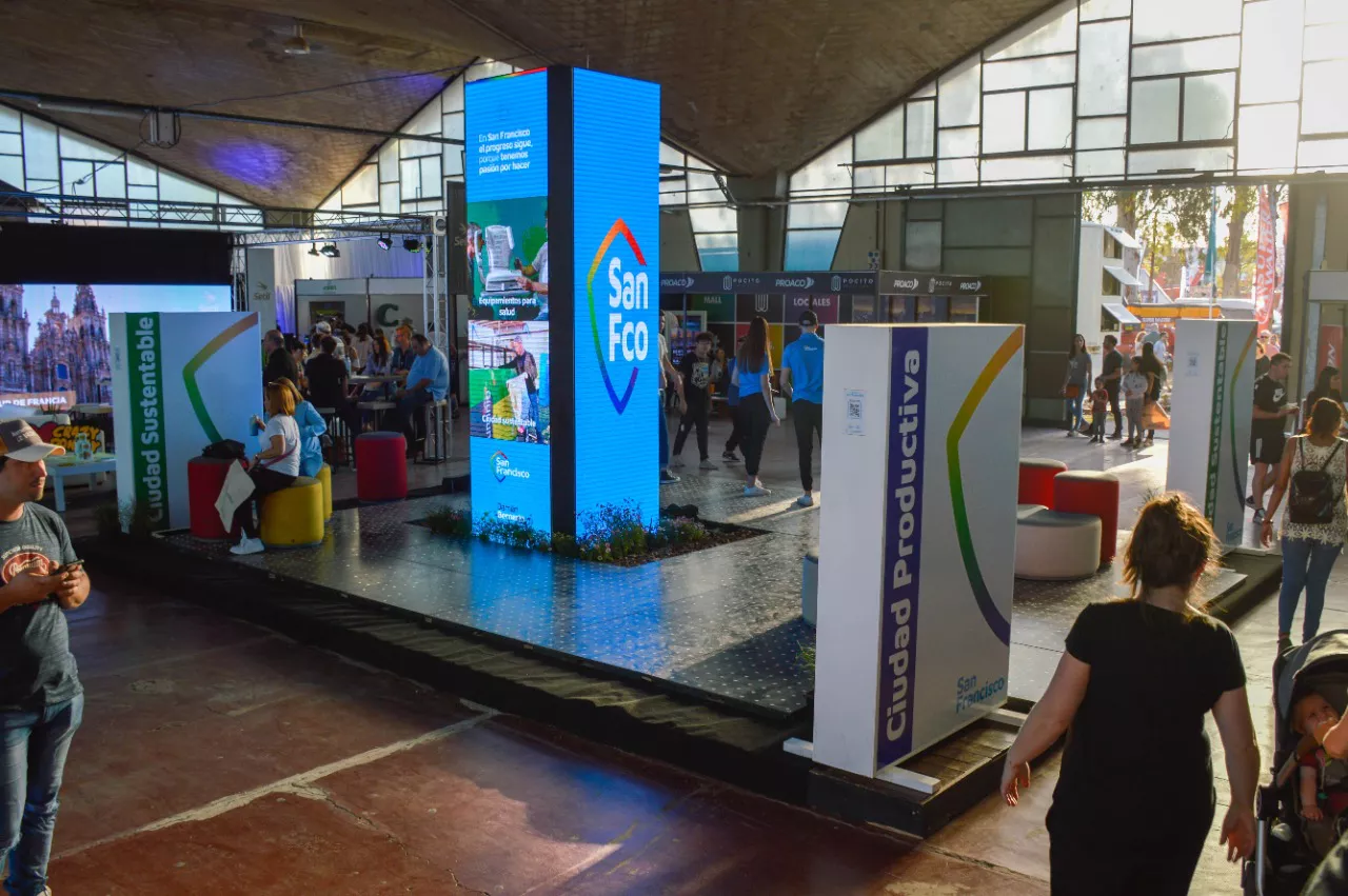 totem plaza
