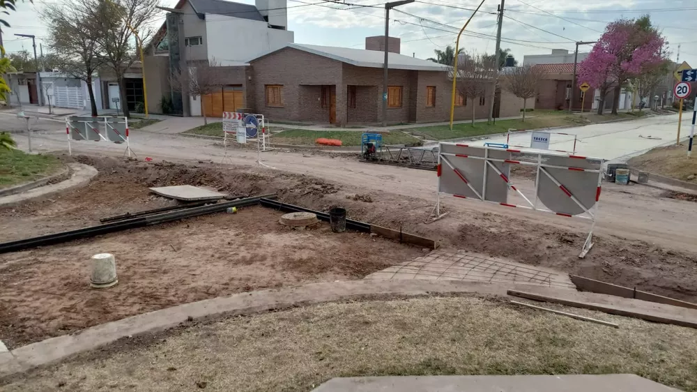 d669681b-549e-451a-8082-b4d8b49da5d5