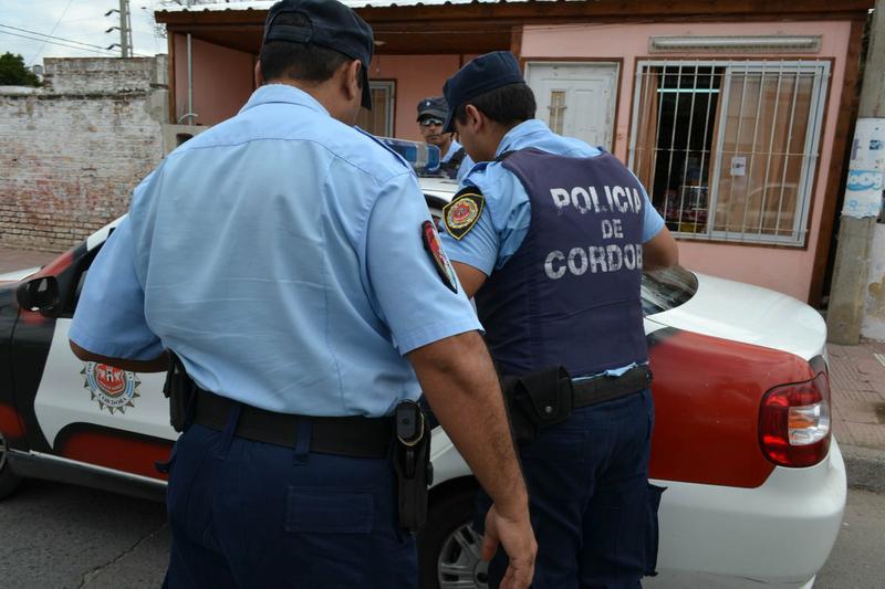 multimedia.normal.a795d15c415c97b6.706f6c6963696120646520636f72646f62615f6e6f726d616c2e6a7067