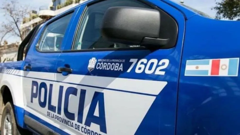 23-06-2023-movil-policial-robo-vinoteca-1594584
