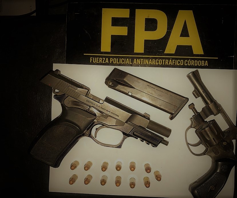 El escándalo de las armas robadas de la Jefatura Policial no pudo ser tapado debido a la continua “aparición” de esas armas en hechos delicitivos.