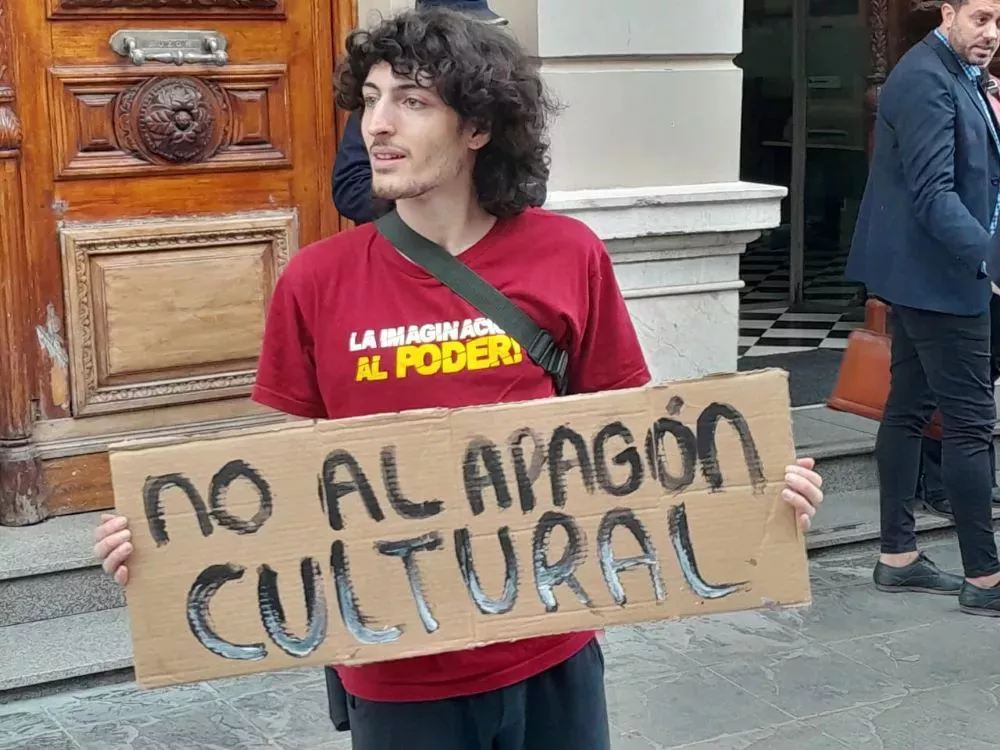 apagon cultural