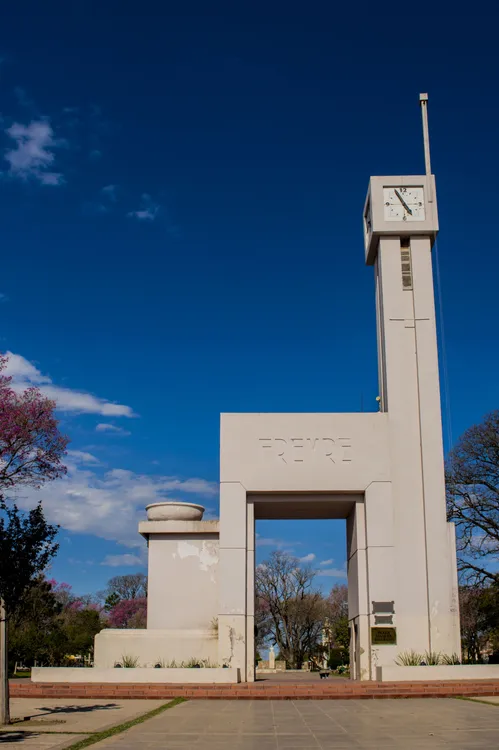 Reloj_Plaza_Manuel_Belgrano (1)