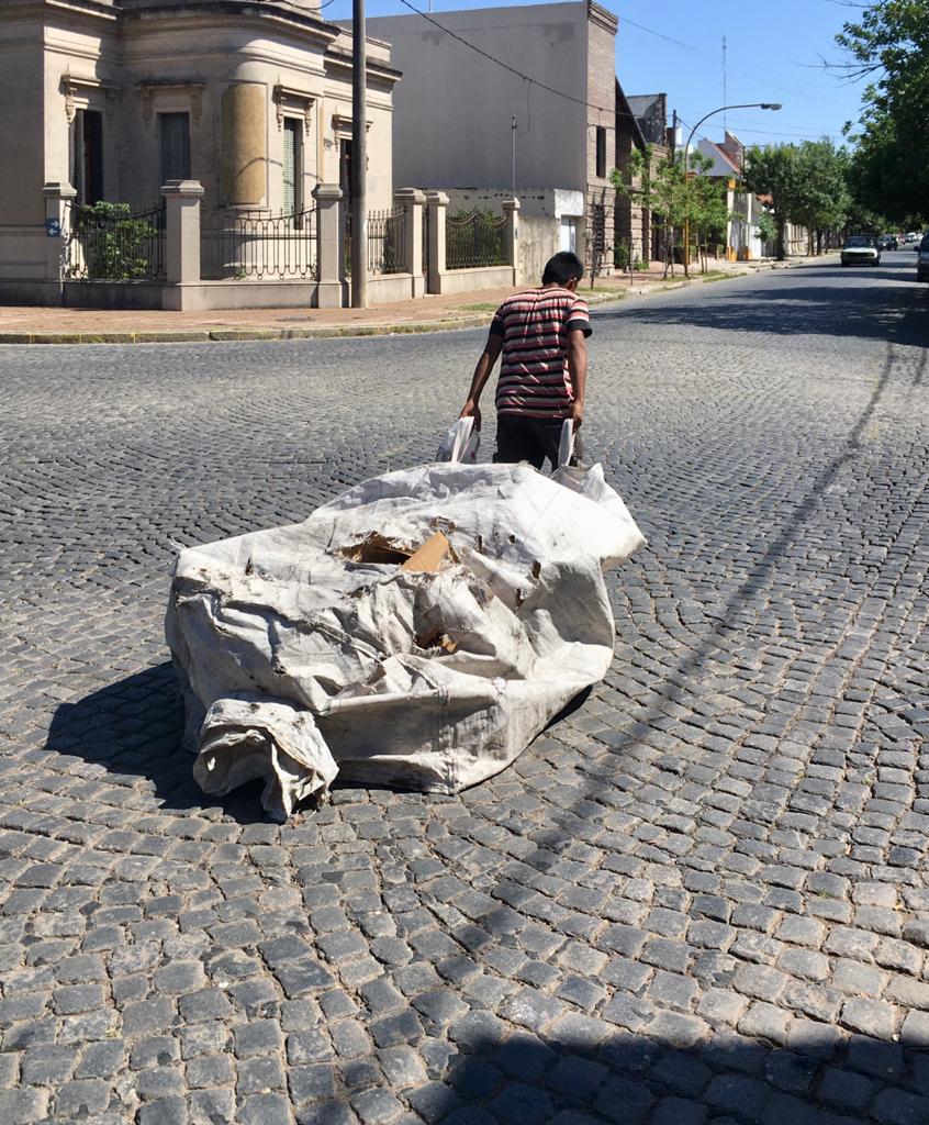 e71e8b83-00cb-43e3-8dea-f418818ed073