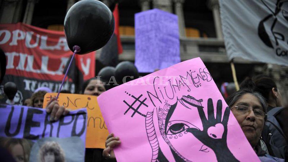 pedido-mujeres-marchan-contra-violencia-genero-844034-104641