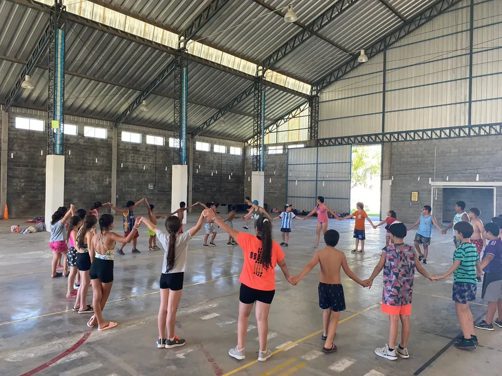 f37b3b1c-7d49-49ca-a2e2-409c272e9a7b