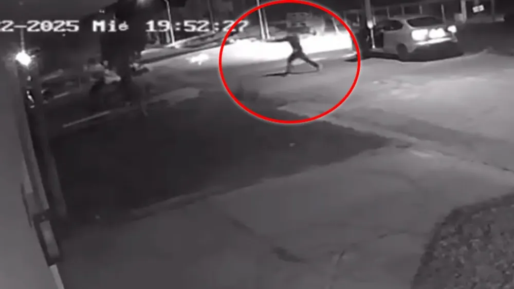 el-ataque-quedo-filmado-por-una-camara-de-seguridad-2H5EOSTKT5GN7FTRWKLIAHST2I