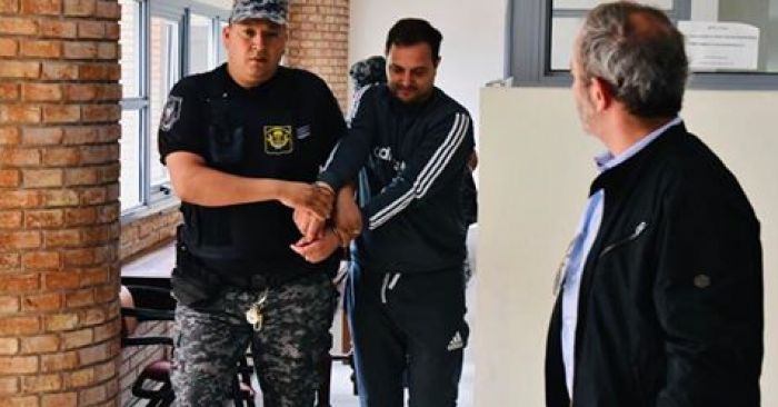 812050890ed1ab26e88fa235e95c52ba_L