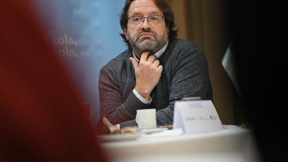 630002b9e01ef_940_529!