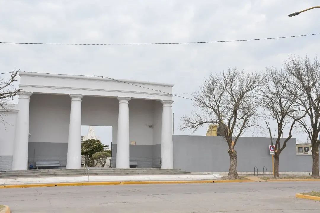 373635983_681059557389310_1473447762465321586_n