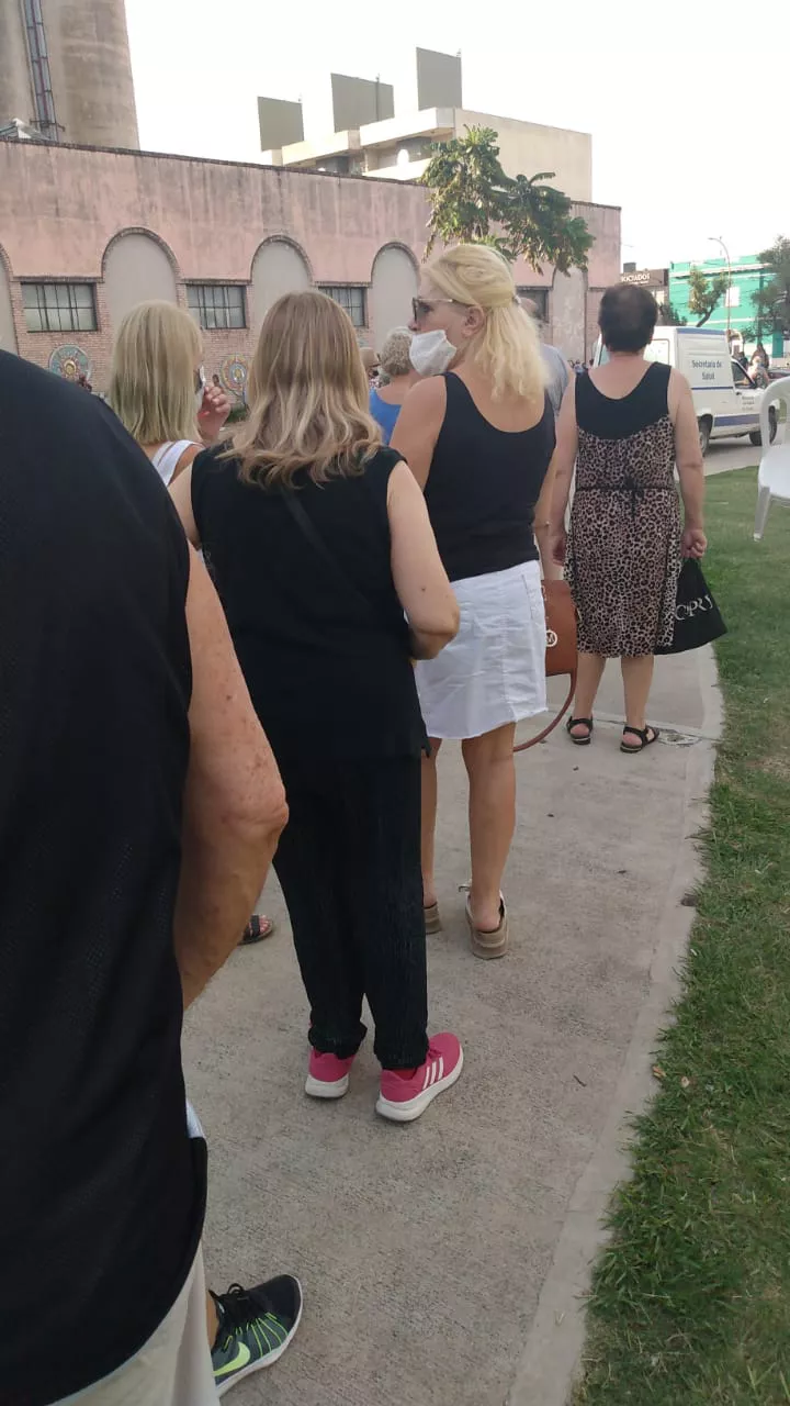 a0738cd0-d7fb-4bb0-943b-350cfd6e73ff