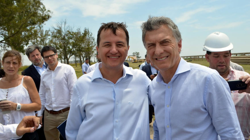 Luciano-Stoppani-junto-a-Macri-870x489