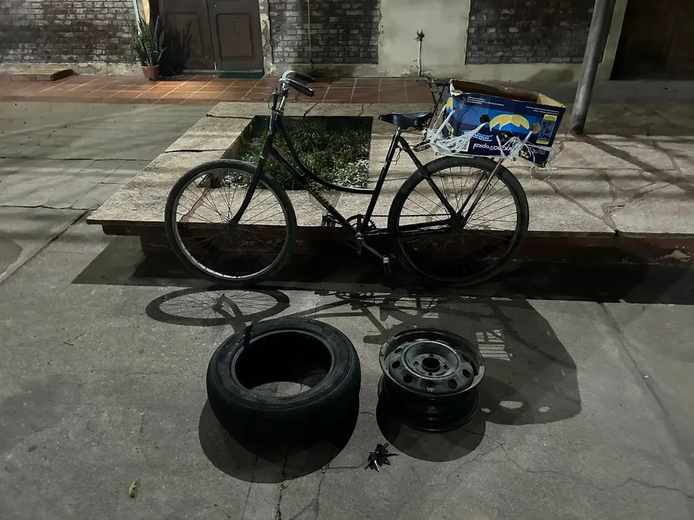 6e7abd41-820d-4307-8144-8d1580075fb9