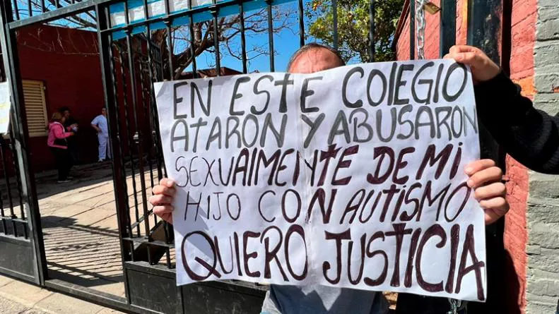 abuso-nene-autismo