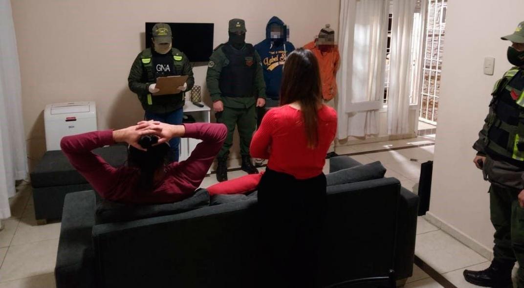 multimedia.normal.bae1d8e67e037ed7.66345f313539393532373436325f6e6f726d616c2e6a7067