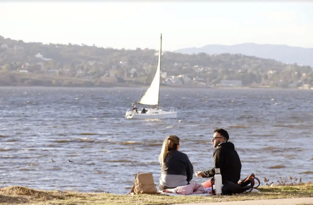 Turismo-Villa-Carlos-Paz-Costanera-1068x700