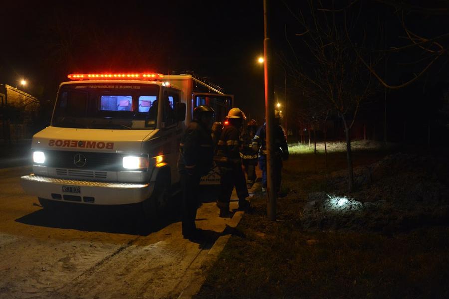 14082016 falso aviso fabrica de mangueras parque industrial (5)