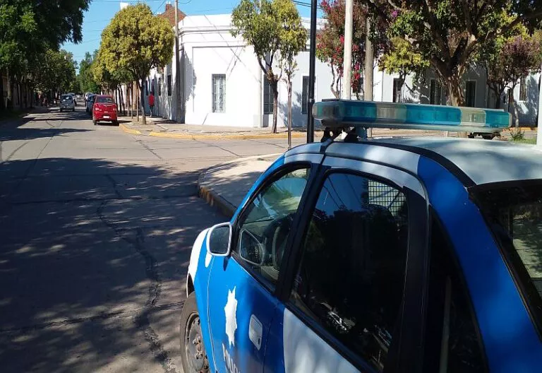 policia-768x528