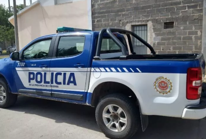 18127-policia-cordoba39-695x470