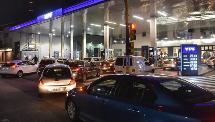 Operadores-de-YPF-se-declararon-en-alerta